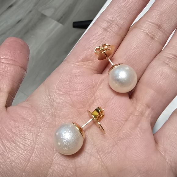 South Sea Pearl White Necklace and Earring Set - Picture 12 of 13